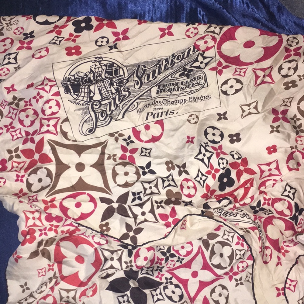 Louis Vuitton Shaw